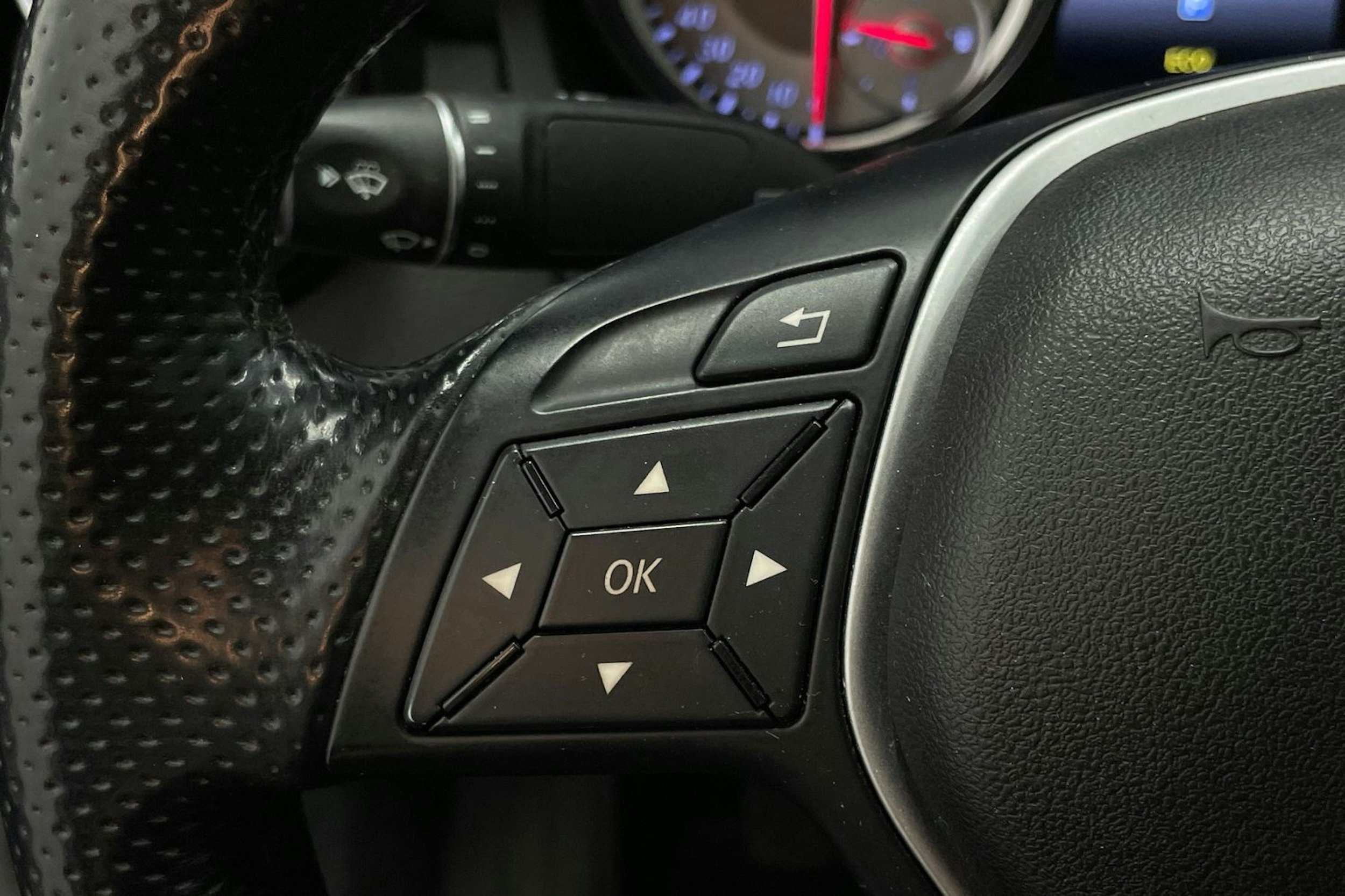 Harmaa Mercedes-Benz CLA 2014 kuva 16.