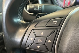 Sininen Mercedes-Benz CLA 2014 kuva 17.