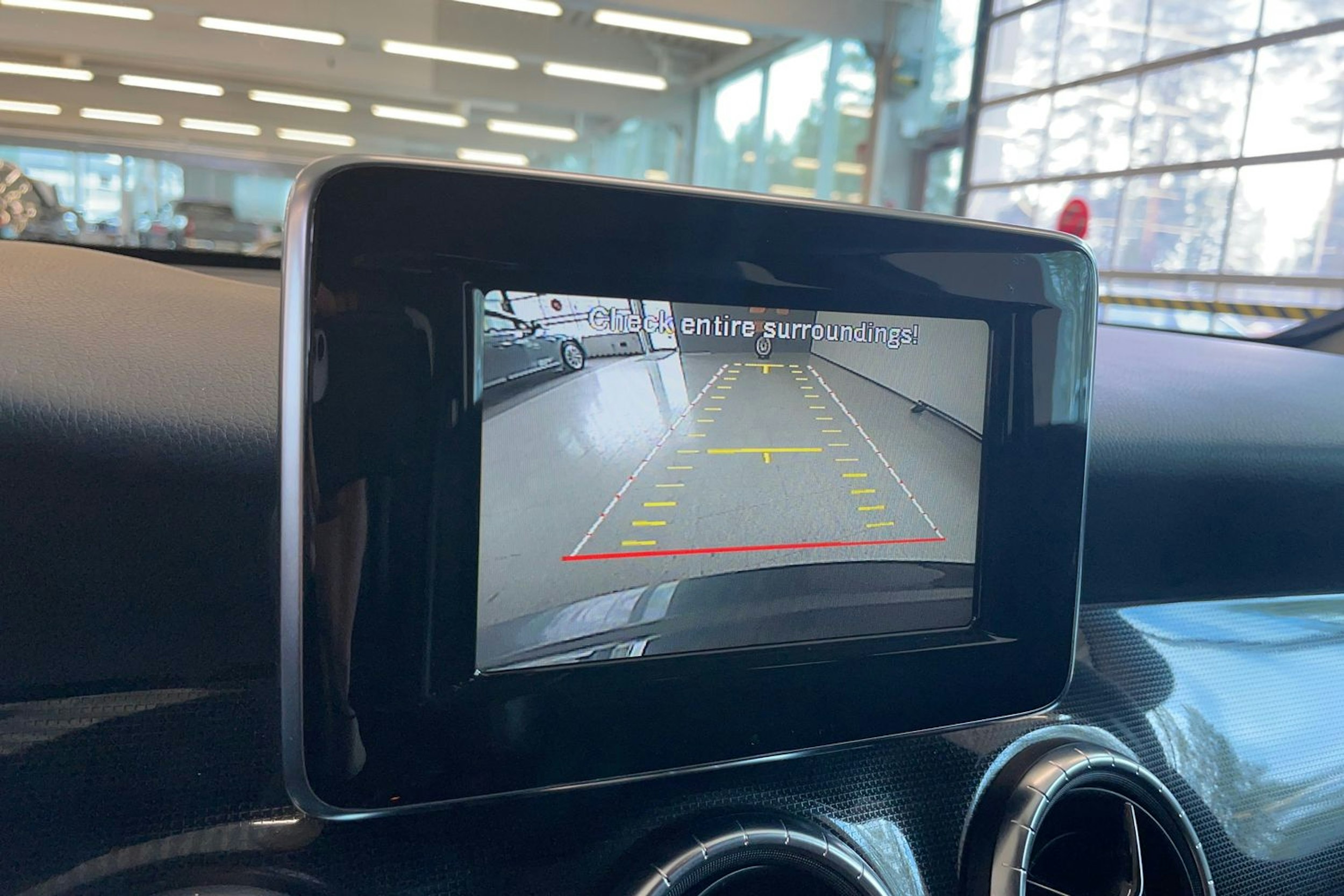 Sininen Mercedes-Benz CLA 2014 kuva 21.