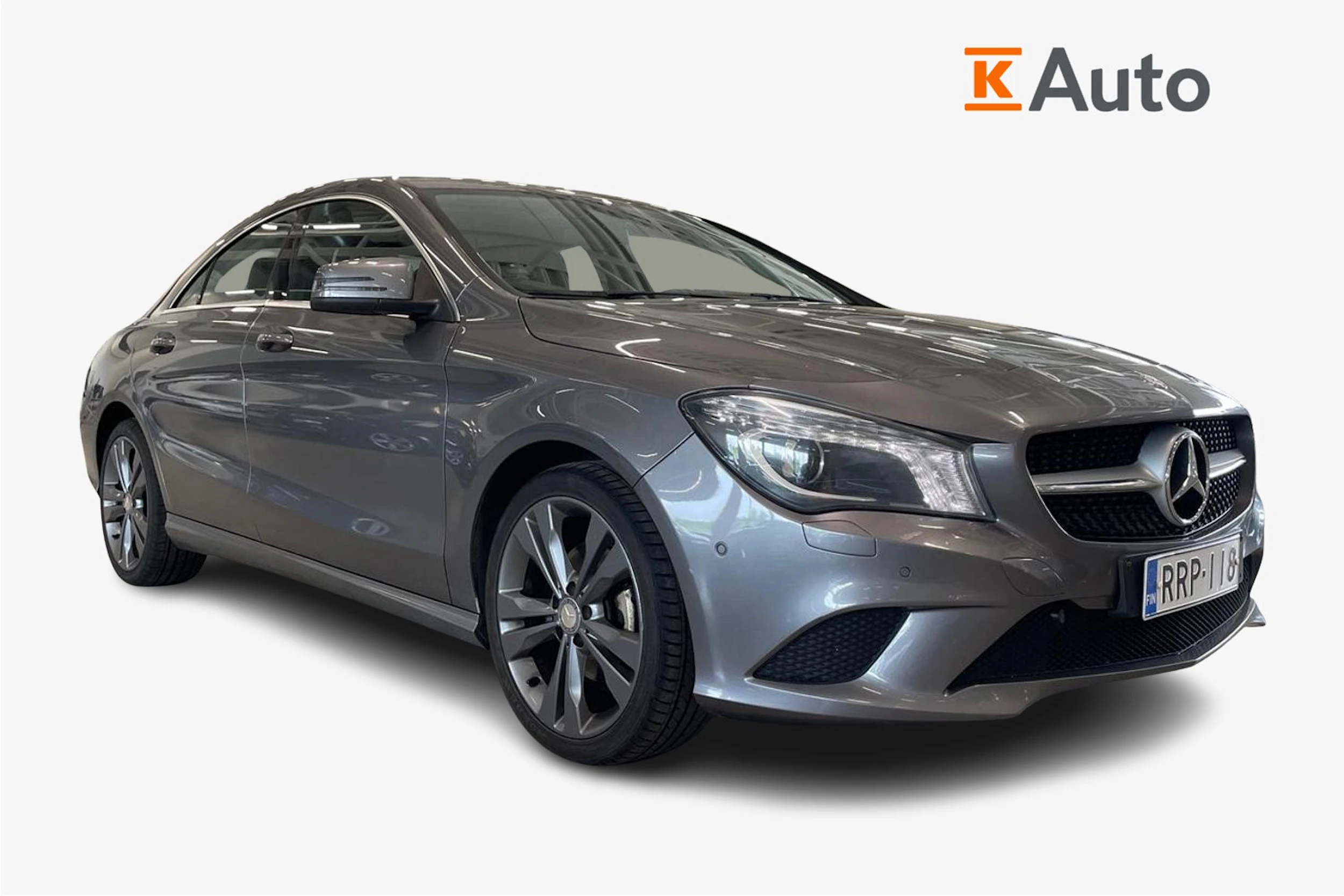 harmaa Mercedes-Benz CLA 2014 kuva 1.