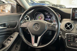 harmaa Mercedes-Benz CLA 2014 kuva 11.
