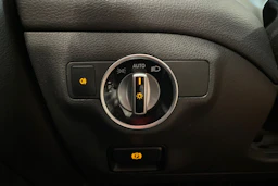 harmaa Mercedes-Benz CLA 2014 kuva 17.