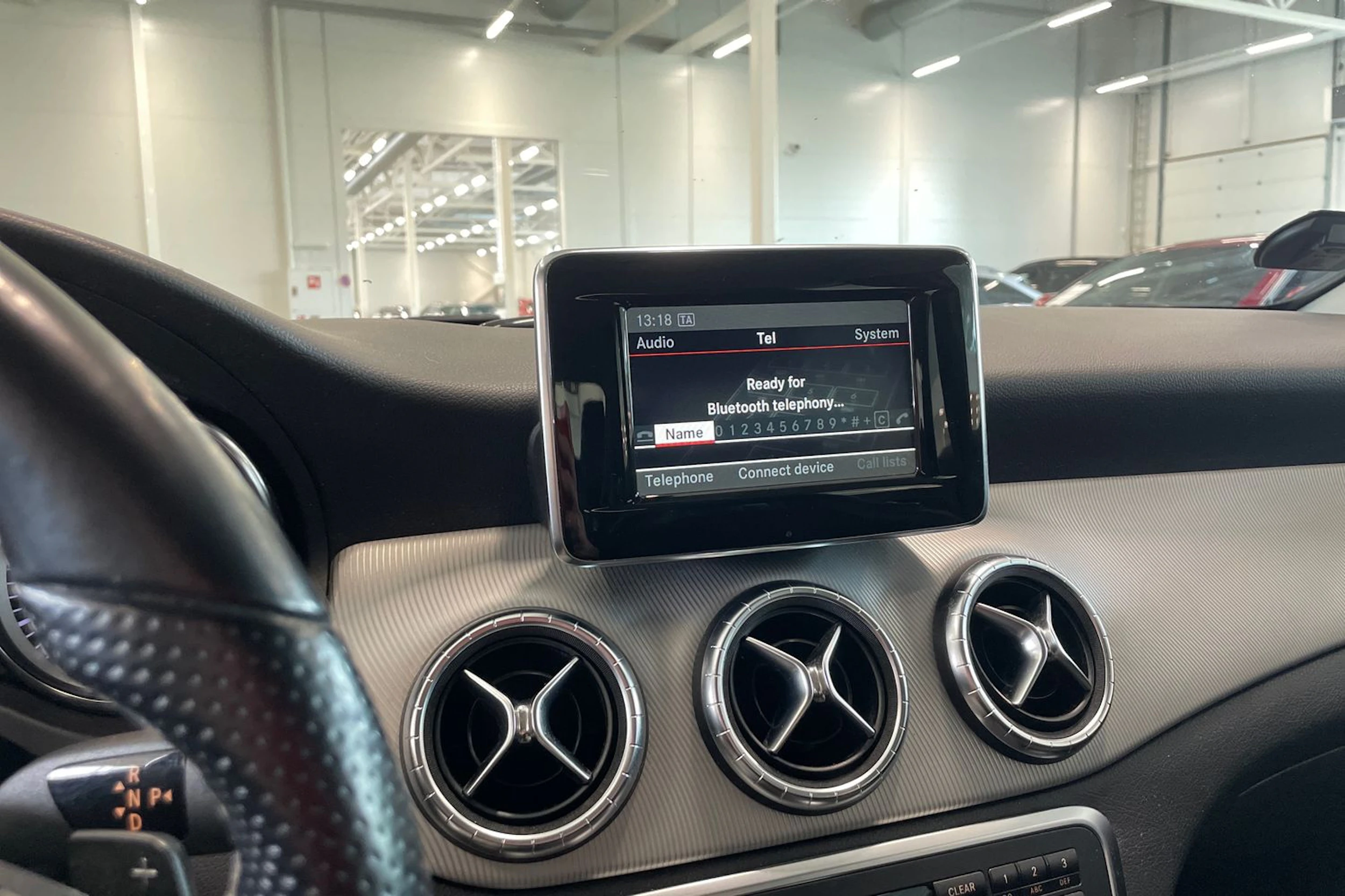 harmaa Mercedes-Benz CLA 2014 kuva 21.