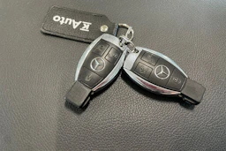 harmaa Mercedes-Benz CLA 2014 kuva 26.