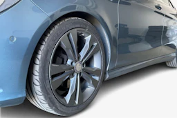 Sininen Mercedes-Benz CLA 2014 kuva 12.