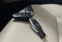 Sininen Mercedes-Benz CLA 2014 kuva 20.