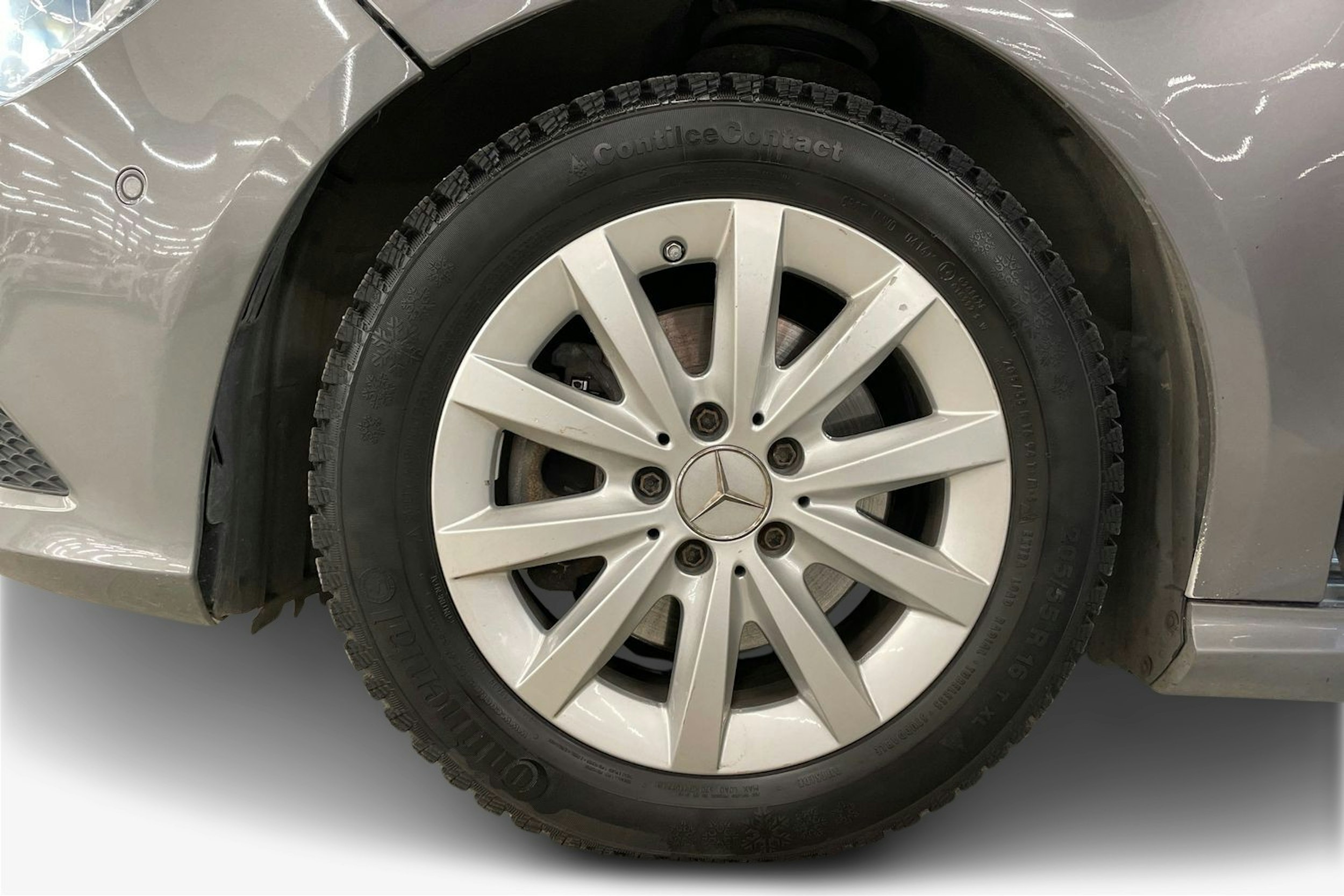 Harmaa Mercedes-Benz CLA 2014 kuva 11.