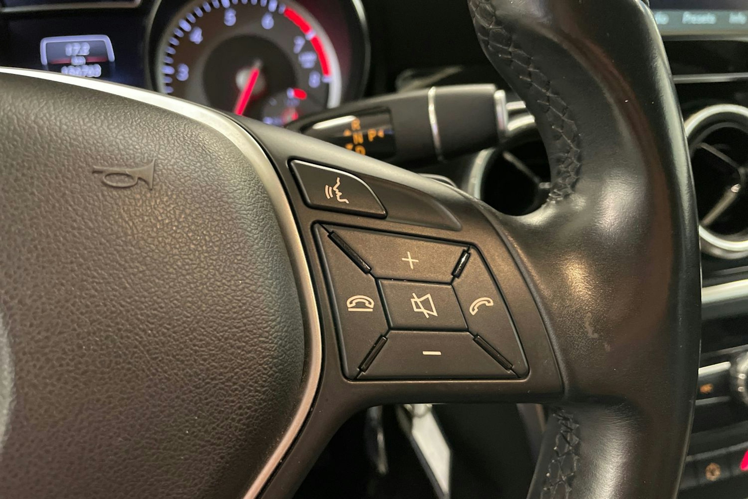 Harmaa Mercedes-Benz CLA 2014 kuva 15.