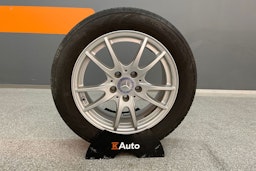 Harmaa Mercedes-Benz CLA 2014 kuva 22.