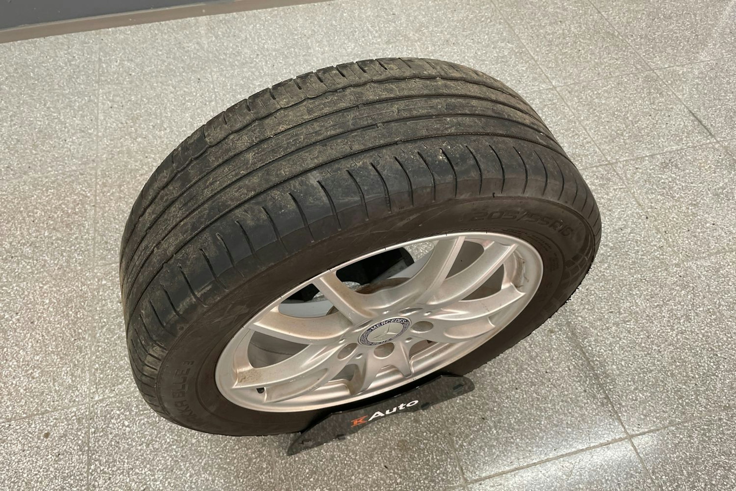 Harmaa Mercedes-Benz CLA 2014 kuva 23.