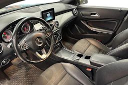 musta Mercedes-Benz CLA 2015 kuva 3.