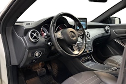 valkoinen Mercedes-Benz CLA 2015 kuva 7.