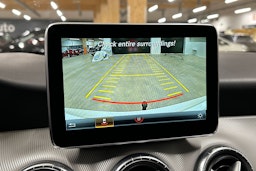 valkoinen Mercedes-Benz CLA 2015 kuva 17.