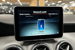 valkoinen Mercedes-Benz CLA 2015 kuva 18.