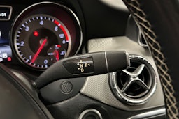 valkoinen Mercedes-Benz CLA 2015 kuva 24.