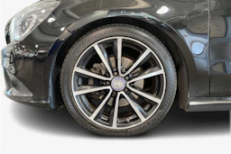 musta Mercedes-Benz CLA 2015 kuva 12.
