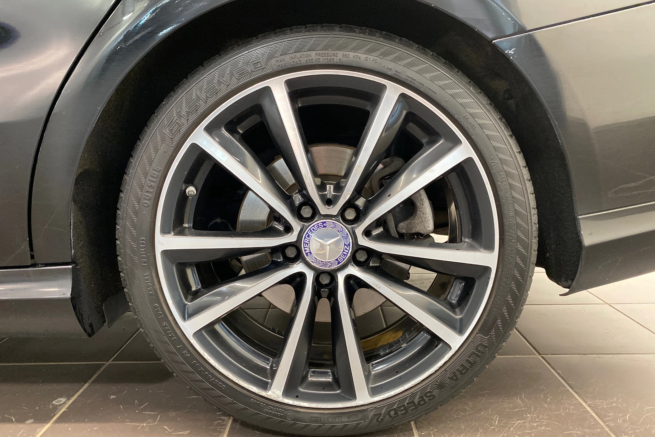 musta Mercedes-Benz CLA 2015 kuva 13.