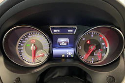 musta Mercedes-Benz CLA 2015 kuva 15.