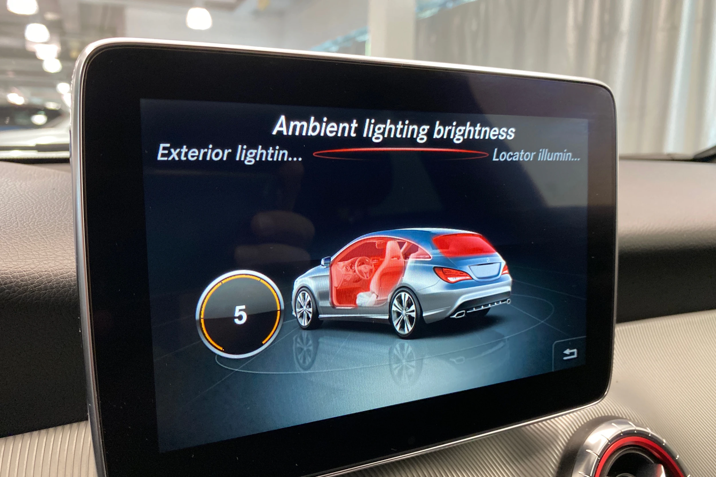 musta Mercedes-Benz CLA 2015 kuva 19.