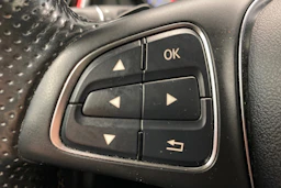 musta Mercedes-Benz CLA 2015 kuva 24.
