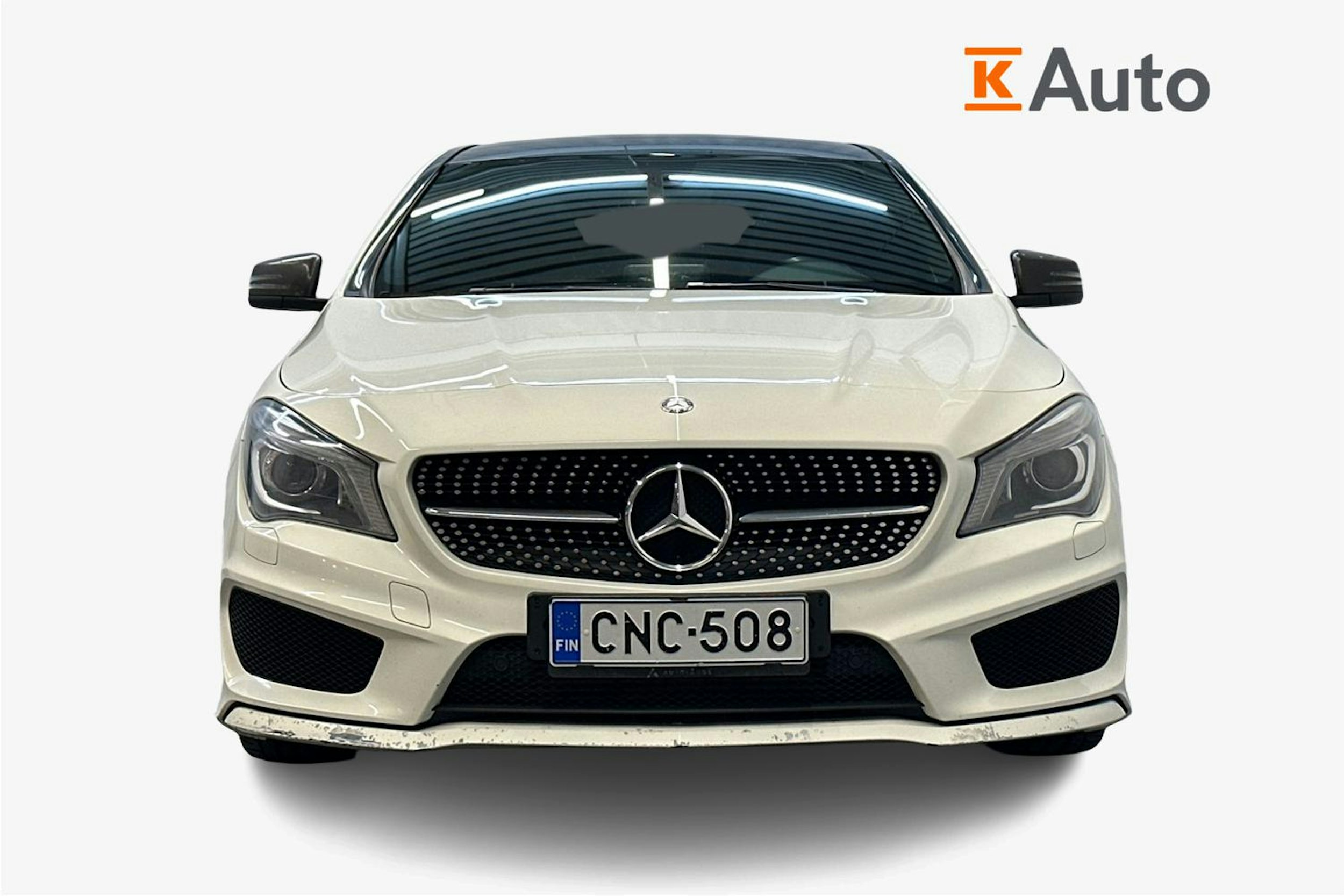 Valkoinen Mercedes-Benz CLA 2016 kuva 4.