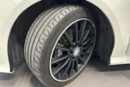 Valkoinen Mercedes-Benz CLA 2016 kuva 9.