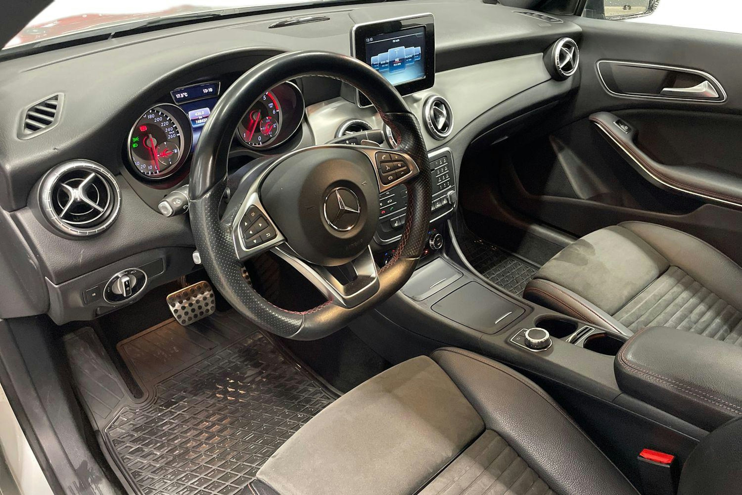 hopea Mercedes-Benz CLA 2016 kuva 7.