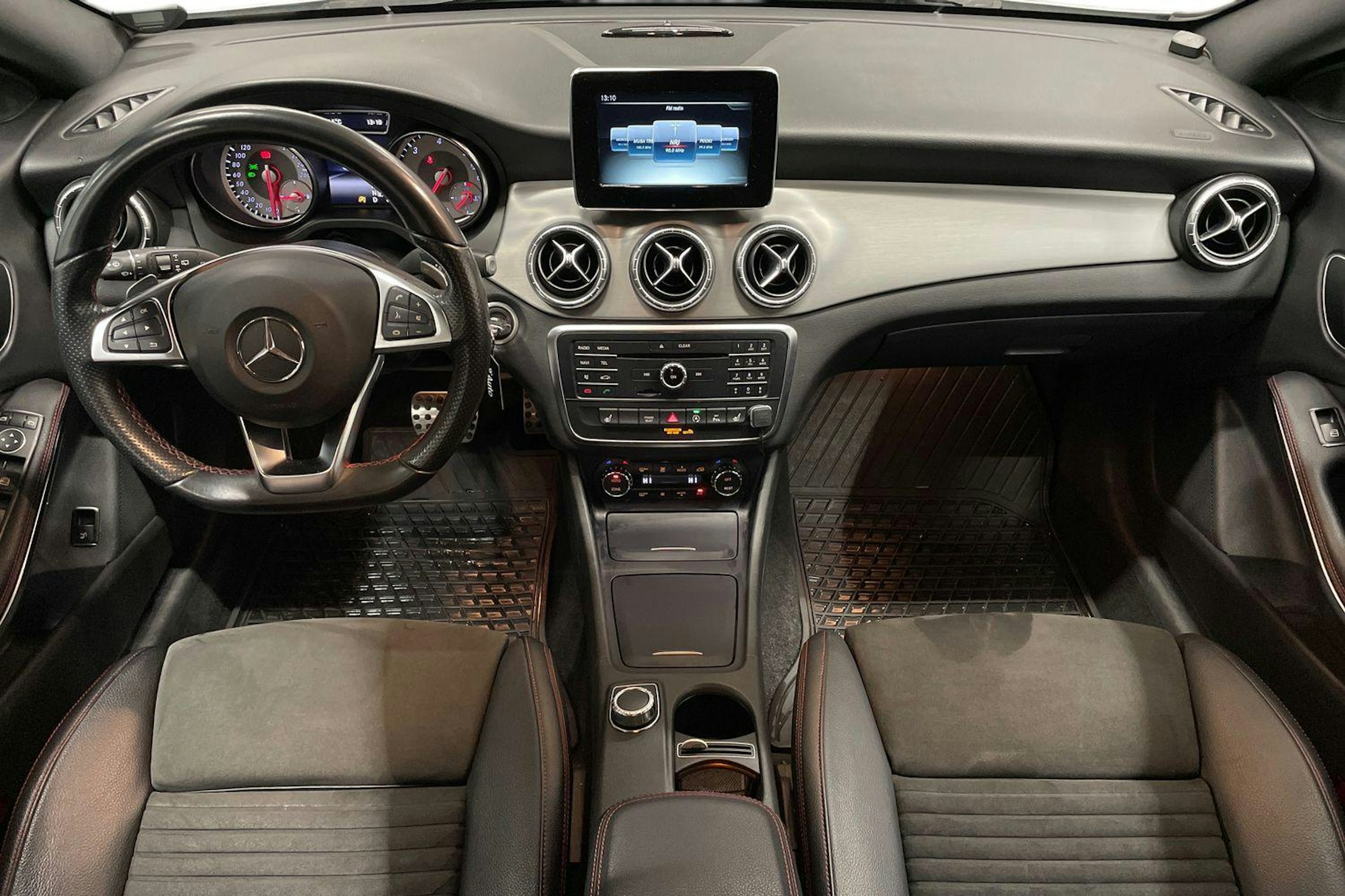 hopea Mercedes-Benz CLA 2016 kuva 9.