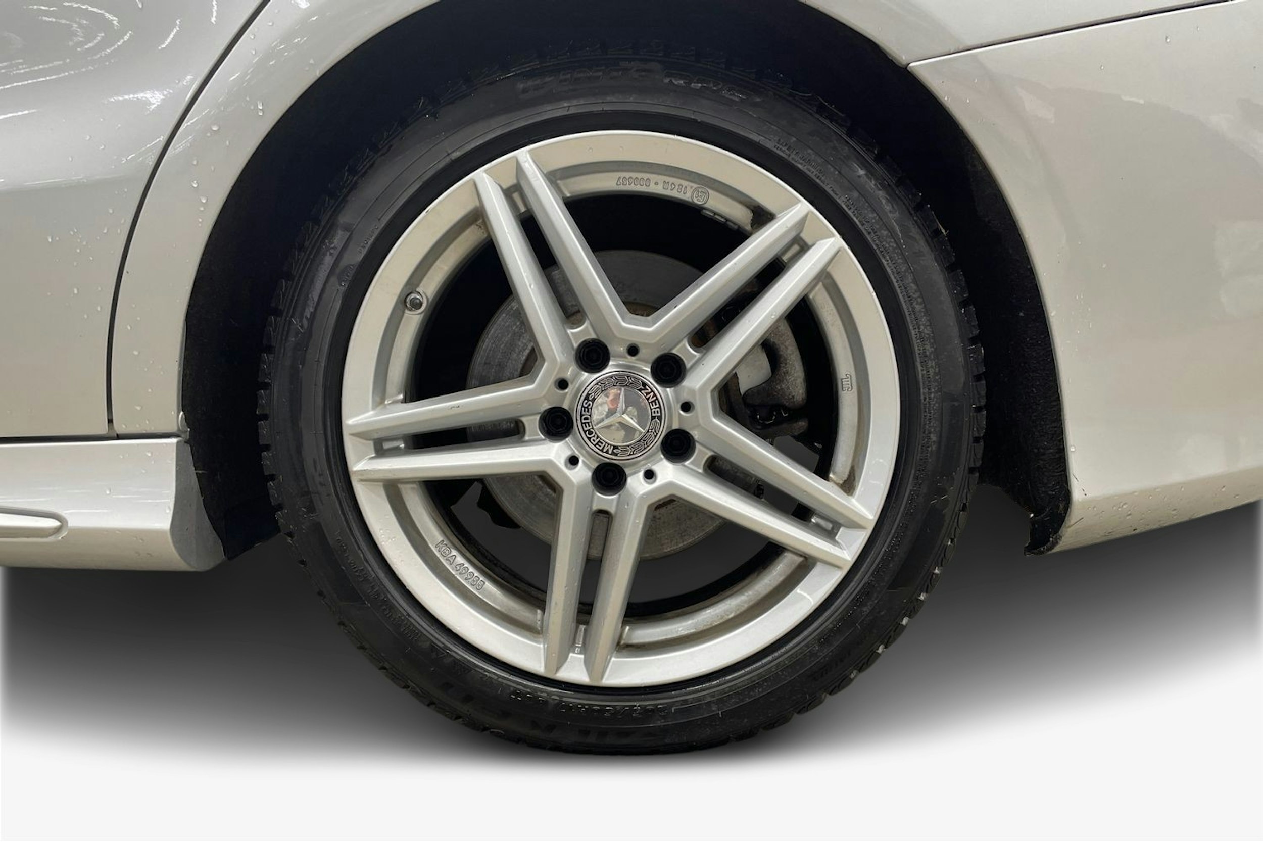 hopea Mercedes-Benz CLA 2016 kuva 11.