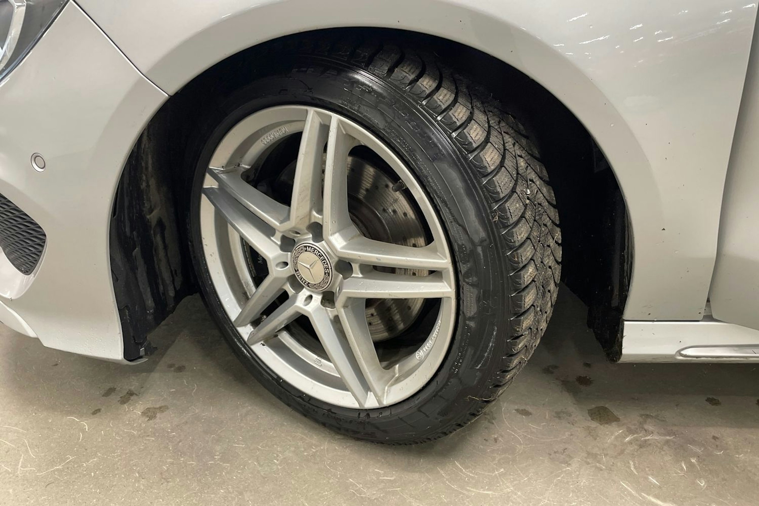 hopea Mercedes-Benz CLA 2016 kuva 13.