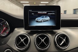 hopea Mercedes-Benz CLA 2016 kuva 17.