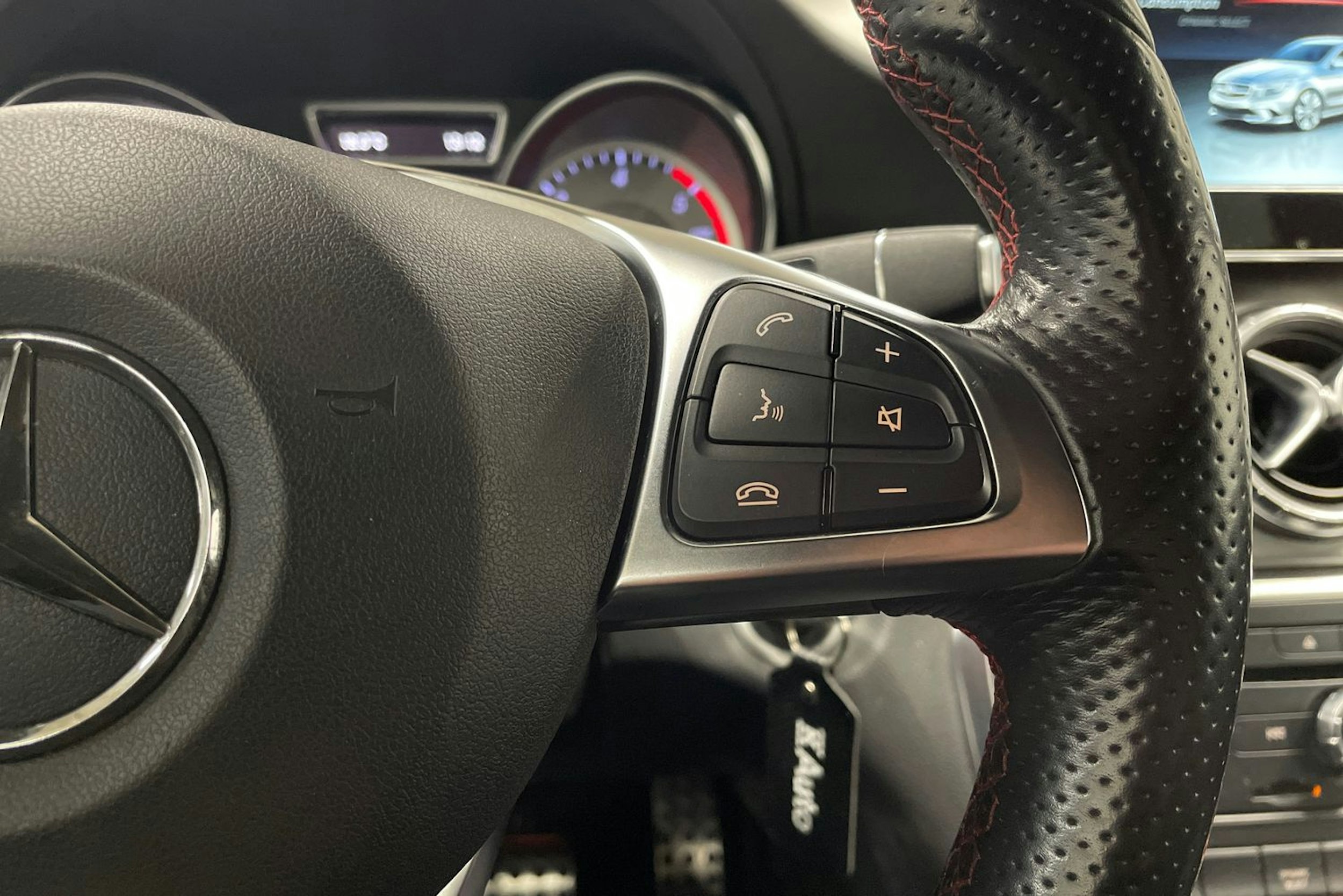 hopea Mercedes-Benz CLA 2016 kuva 23.