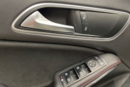 hopea Mercedes-Benz CLA 2016 kuva 26.