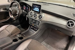 hopea Mercedes-Benz CLA 2016 kuva 29.