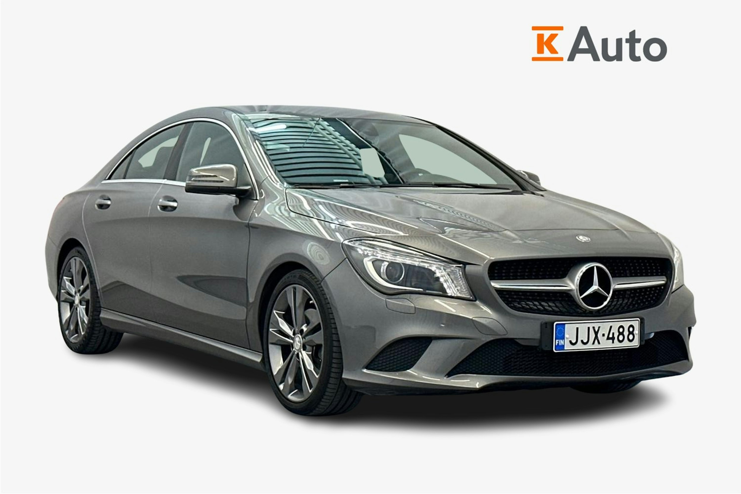 harmaa Mercedes-Benz CLA 2016 kuva 1.