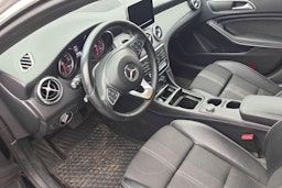 musta Mercedes-Benz CLA 2016 kuva 3.