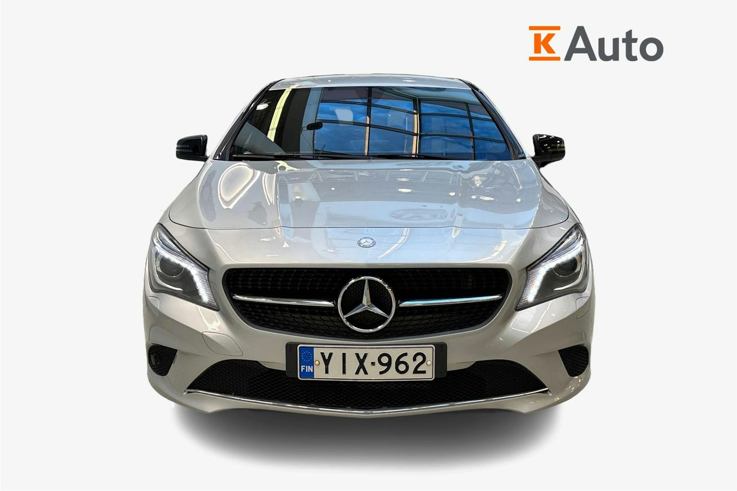 Harmaa Mercedes-Benz CLA 2016 kuva 5.