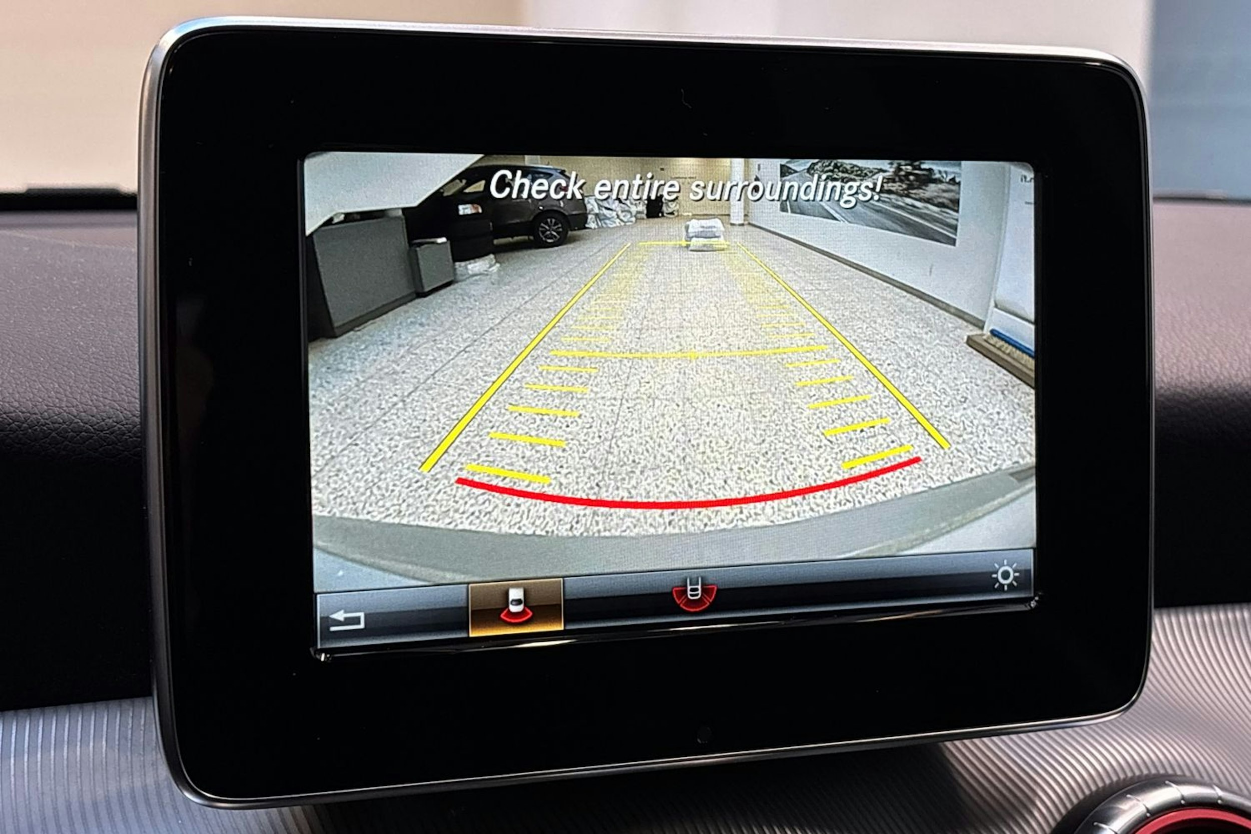 Harmaa Mercedes-Benz CLA 2016 kuva 21.