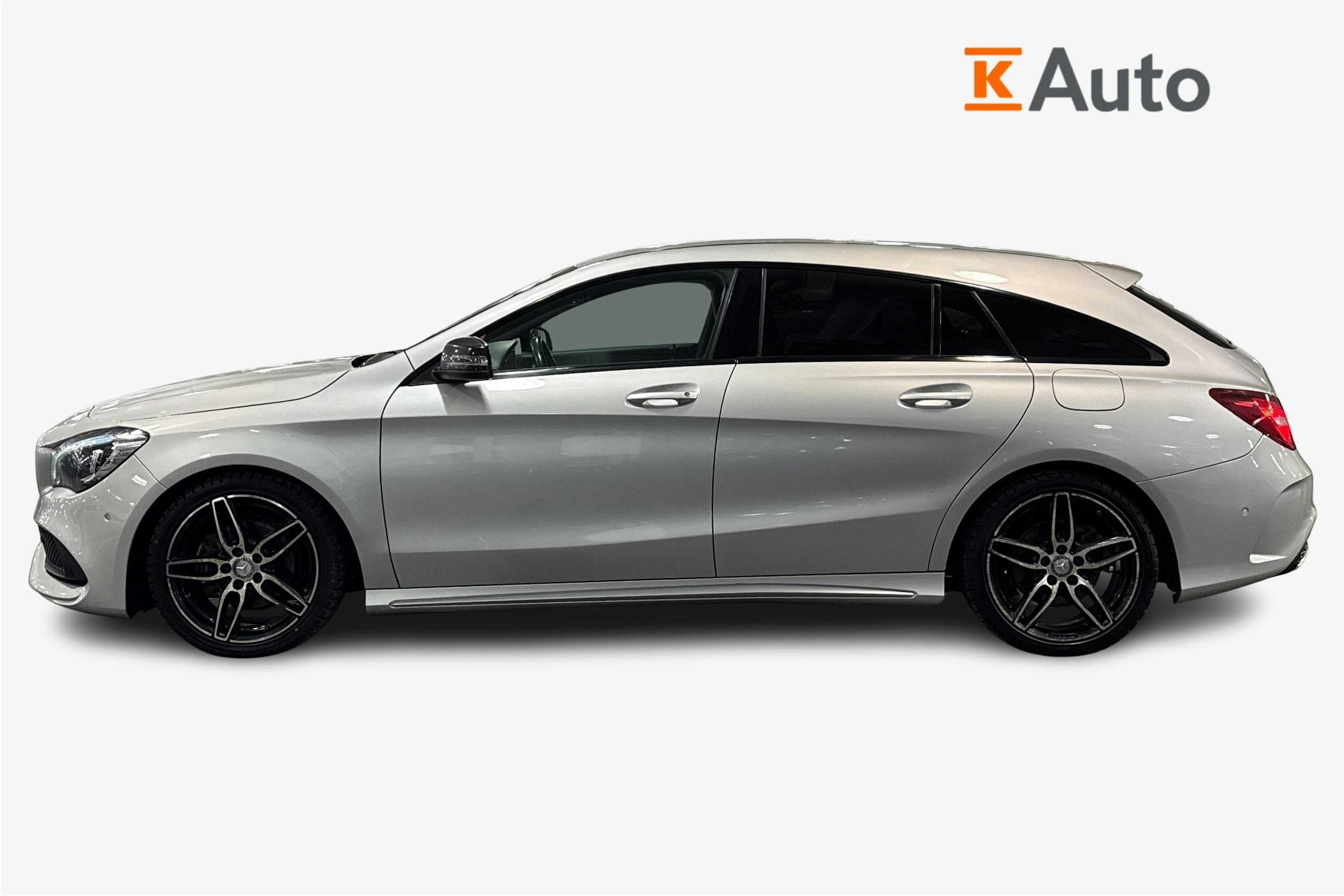 hopea Mercedes-Benz CLA 2017 kuva 6.