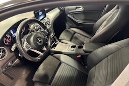 hopea Mercedes-Benz CLA 2017 kuva 7.