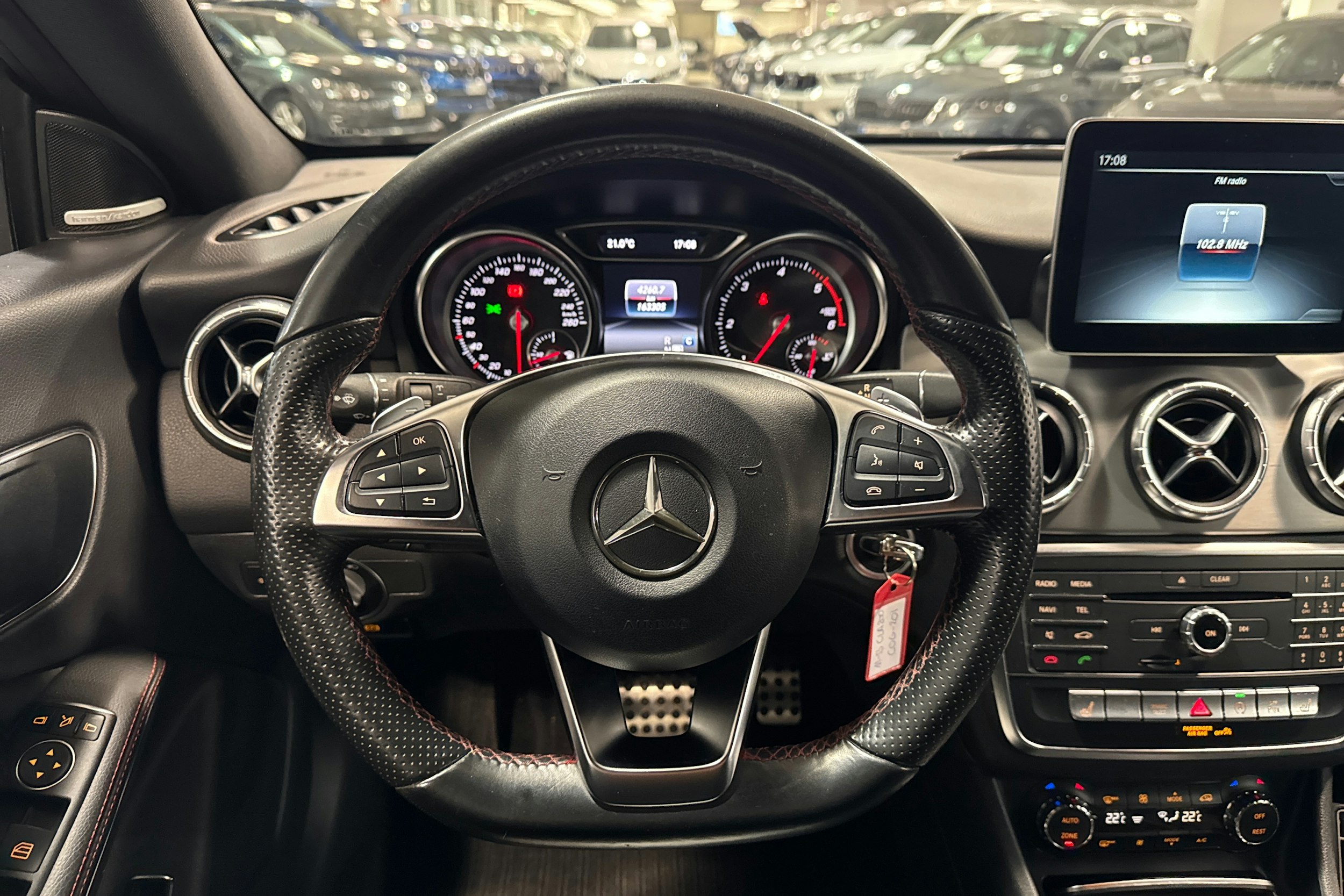hopea Mercedes-Benz CLA 2017 kuva 14.