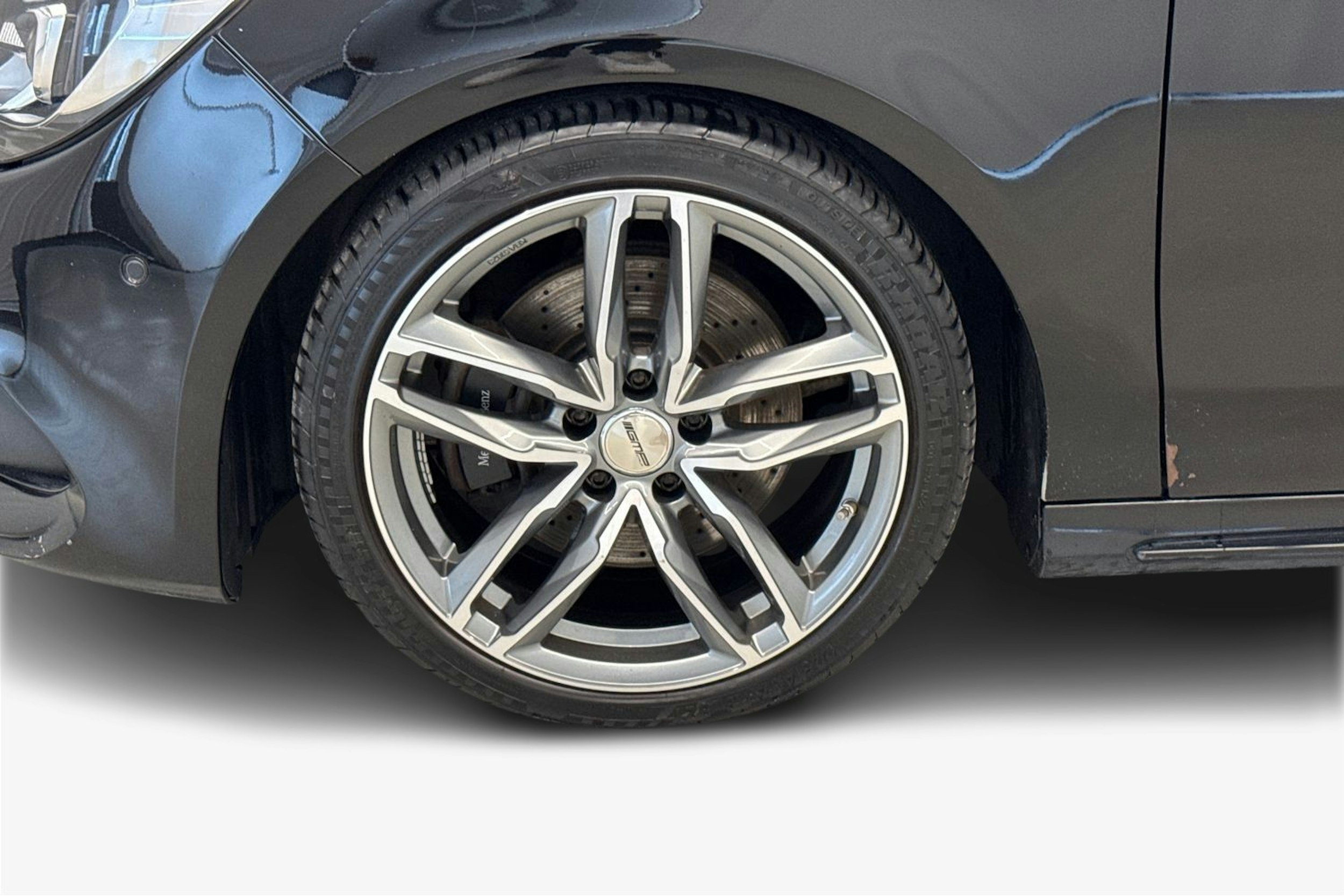 musta Mercedes-Benz CLA 2017 kuva 11.