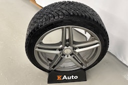 musta Mercedes-Benz CLA 2017 kuva 18.