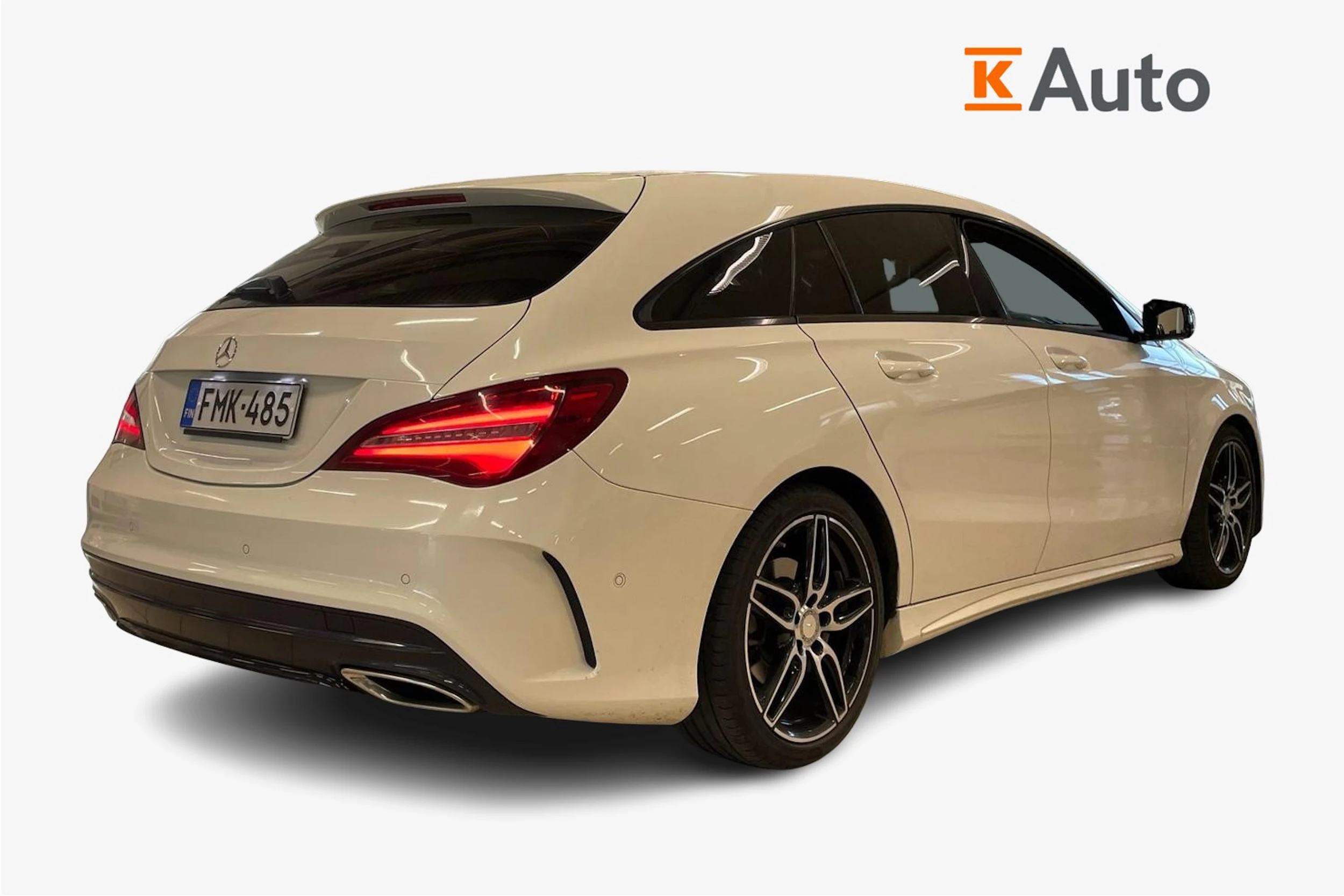valkoinen Mercedes-Benz CLA 2017 kuva 2.