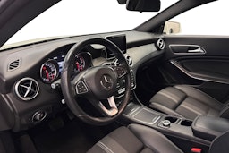 valkoinen Mercedes-Benz CLA 2017 kuva 7.