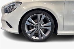valkoinen Mercedes-Benz CLA 2017 kuva 11.