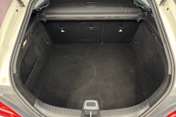 valkoinen Mercedes-Benz CLA 2017 kuva 15.