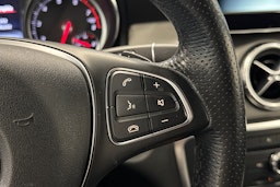 valkoinen Mercedes-Benz CLA 2017 kuva 22.