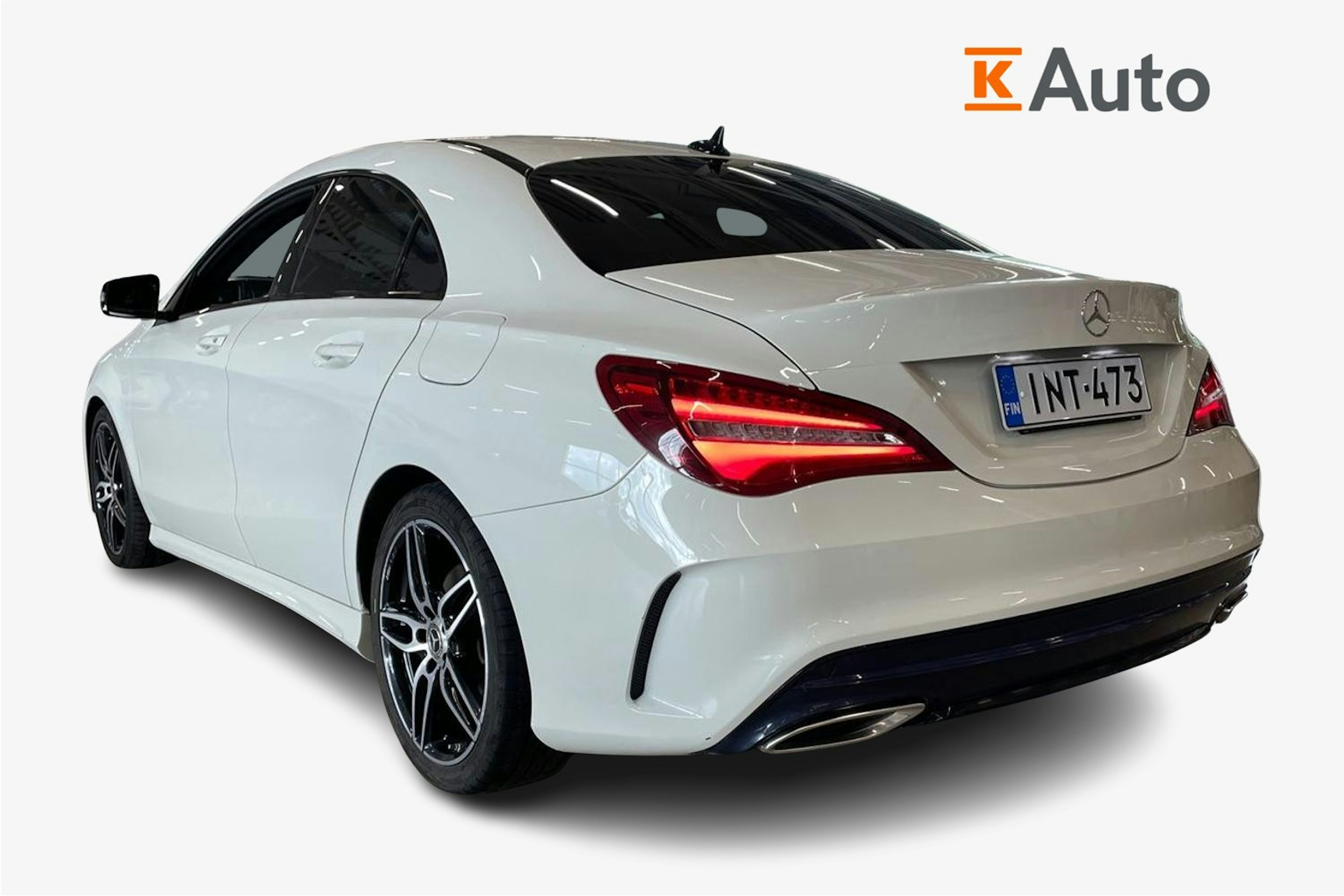 valkoinen Mercedes-Benz CLA 2017 kuva 2.