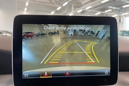 valkoinen Mercedes-Benz CLA 2017 kuva 18.